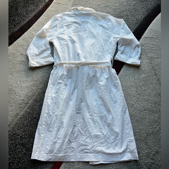 Matouk White Seersucker Robe - Picture 4 of 4